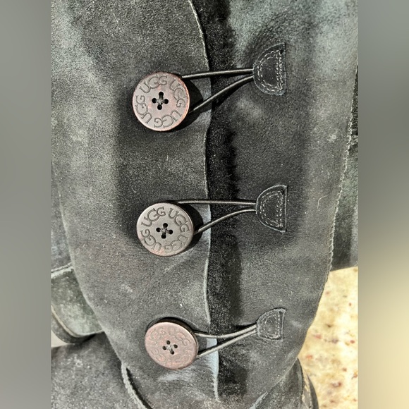 Ugg Black Bailey Button Triplet II Boot - Picture 7 of 9